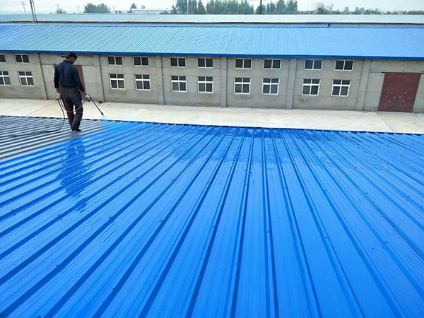 玛多 彩钢瓦喷漆翻新工业厂房、仓库